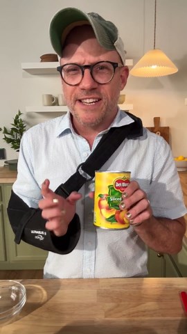 How to Make Peach Dump Cake