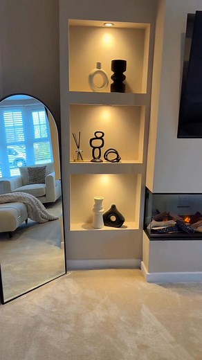 ✨ New on the market in Nuneaton! ✨ Step inside this beautiful 3-bedroom home boasting open field views to the rear, a spacious driveway, and a large garage perfect for family living! 🏡 Located close to all major transport links, it’s the ideal mix of peace and convenience. Don’t miss your chance to view this ever-popular location, homes like this don’t stay available for long! 📍 Prime location 🚗 Large driveway garage 🌿 Stunning rear field views 🚆 Excellent transport links 📲 Message us toda