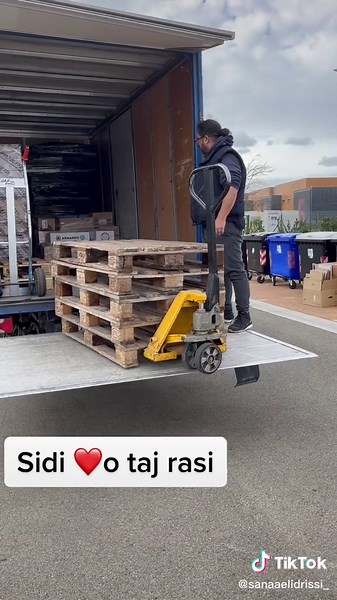 Efficient Pallet Handling and Loading Techniques
