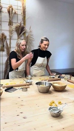 Join in the fun at Pasta Class Florence! 🇮🇹👨‍🍳 Gain an authentic Italian cooking experience.