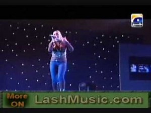 Hadiqa Kiani sings Boohey Barian Live 2010