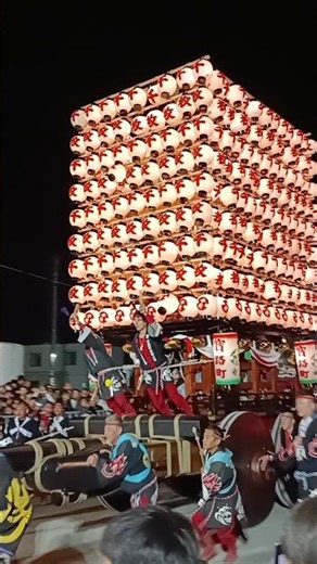 【北陸高岡 けんか山(伏木曳山祭)】大迫力な提灯山車(ちょうちんやま)が激突する瞬間『かっちゃ』寳路町と上町の皆さま 26.5.16 #祭り #festival #shorts #よさこい