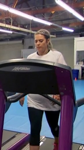 Erin takes her workout to the MAX! 💯 #TheBiggestLoser #WeightLoss #Fitness | The Biggest Loser