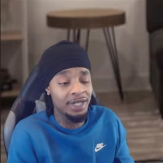 Flight Reacts on Relationship Boundaries with Friends