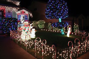 Over 20 Festive Holiday Events Happening Around Delaware This Season