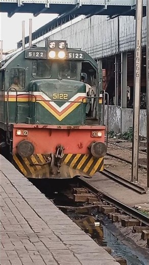 5122 RGE 20 Shunting Power at Lahore Junction 🚂 | Pakistan Railways Yard Action #shorts