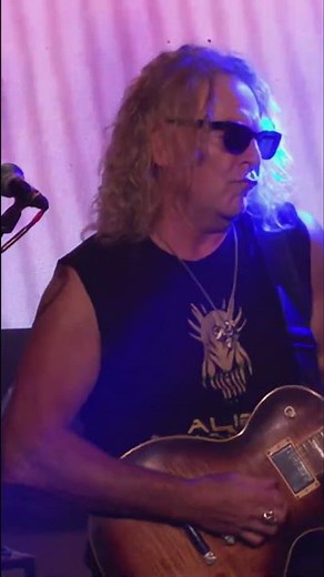 Band's Epic Stage Performance: Captivating Lyrics & Electrifying Beats! #shorts