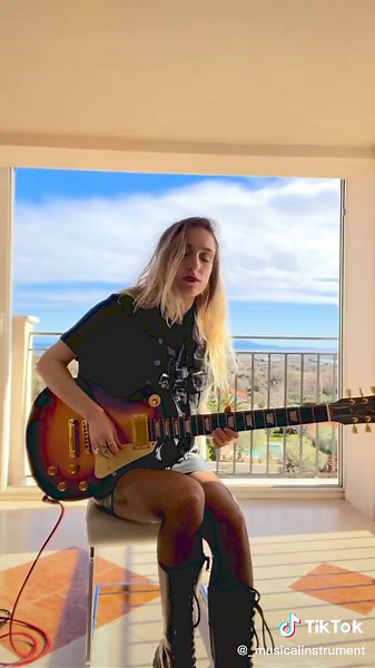 #musicalinstruments #musicalinstrument #instrument #guitar