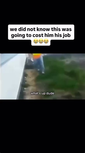 memes on Instagram: "日本利用压电瓷砖将脚步转化为电能。这些瓷砖捕捉来自你脚步的动能。当你行走时，你的重量和动作会对瓷砖产生压力。瓷砖会轻微弯曲，从而产生机械应力。瓷砖内部的压电材料将这种应力转化为电能。每一步都会产生少量电荷，而数百万步结合在一起就能产生足够的电力来驱动LED灯、数字显示屏和传感器。在像涩谷车站这样繁忙的地方，每天大约有240万个脚步为这一系统作出贡献。这些电能可以被储存或立即使用，从而减少对传统电力来源的依赖，并支持可持续的城市基础设施。这种方法将日常运动转化为实用的可再生能源 #日本 #知识#事实#你知道吗 #推荐科技 创新 历史 技术实验热门"