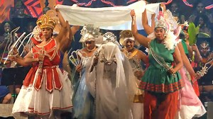 Ontem aqui na página postamos um vídeo onde era feita a apresentação de algumas rezas de nossa nação feita por um flautista, 1 agê e 1 tambor, hoje mostramos o Espetáculo inteiro realizado em 2023! AFRIKA da Orquestra Villa-Lobos Data: 31 de maio de 2023 Local: Auditório Araújo Vianna, em Porto Alegre / RS. AFRIKA foi premiado como o Melhor Espetáculo do Prêmio Açorianos de Música de 2020. A presente apresentação só foi possível graças ao financiamento do PRÓ-CULTURA RS FAC - Fundo de Apoio à Cu