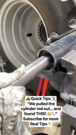 “Cylinder failure! 💥 Remove the Cylinder piston head!” Subscribe, more real tips coming daily👇