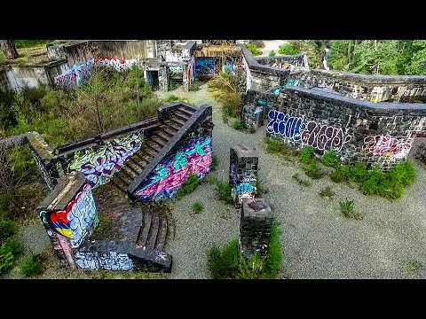 The Ruins and Cliffs of the Sooke Potholes.