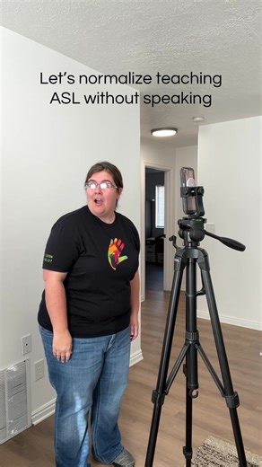 Sooo many creators out there speak while teaching ASL that it’s become “normal.” Let’s normalize teaching ASL without speaking English at the same time. #learnasl #asl #deafworld #teacher #signlanguage