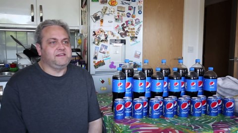 I drank 30 cans of Pepsi a day for 20 years — at a whopping $8.6K a year