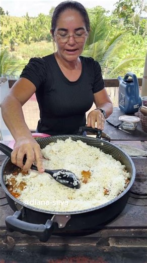 CHICKEN AND RICE STEW