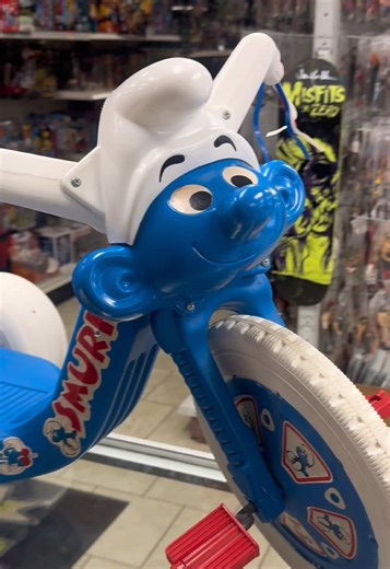 Smurf Power Cycle: Vintage 1982 Ride Revealed