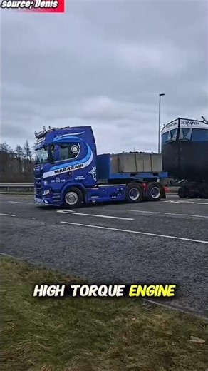 “The Process of Moving a Ship Using a Heavy Load Truck”#shorts #shortvideos #heavyhaul