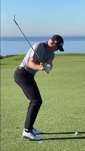 Justin Thomas Slow Motion Wedge Swing
