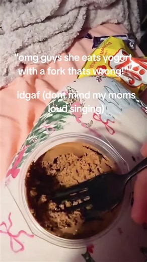 THE SINGING PART IN THE TEXT IS A JOKE✌️😭😭😭