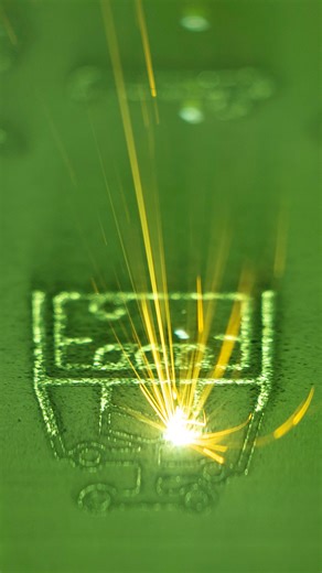 Need a knee, ankle, shoulder or hip? Growing Triangle transplant maker restor3D blazes 3D-printed joints in RTP. Here's a look at the process. 🎥: Robert Willett Restor3d #3d #transplant #KneeReplacement #HipReplacement #anklesurgery #shoulderreplacement #rtp #morrisvillenc | The News & Observer