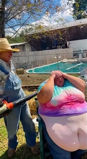 Wig Gets Blasted Into The Pool 😱 #shorts #epicfail #prank