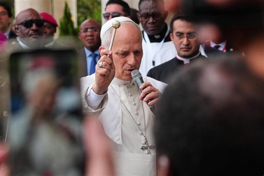 Pope calls for justice and closing income gap in Equatorial Guinea Mass with presidential family