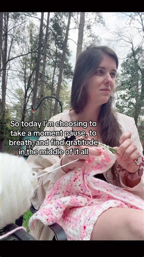 The birds are singing and I have my yarn ✌🏻 #crochet #spring