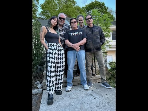 SHADOWFAX LIVE @ JOEY'S WITCHES BURN...Pretty Reckless cover