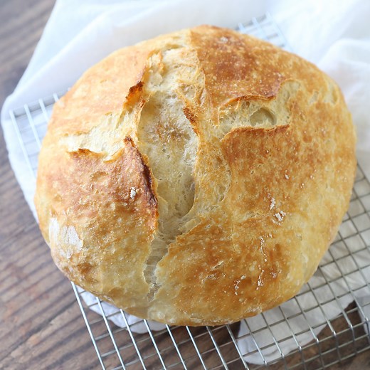 Crazy Easy 4 Ingredient Artisan Bread - It's Always Autumn