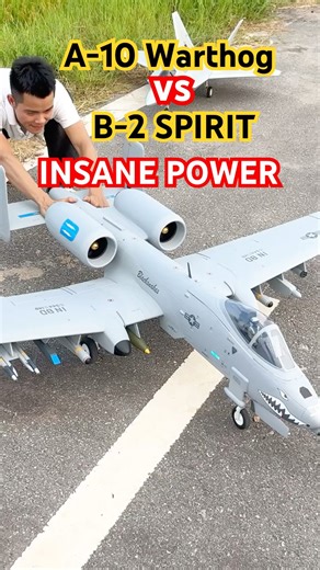B-2 SPIRIT Stealth Bomber RC vs A-10 Thunderbold II Tank Killer RC