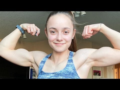 18 years old muscle girl Taylor - Biceps flex & biceps curls