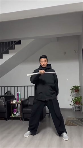 Exclusive Behind the Scenes Footage of Nunchaku Master in Action