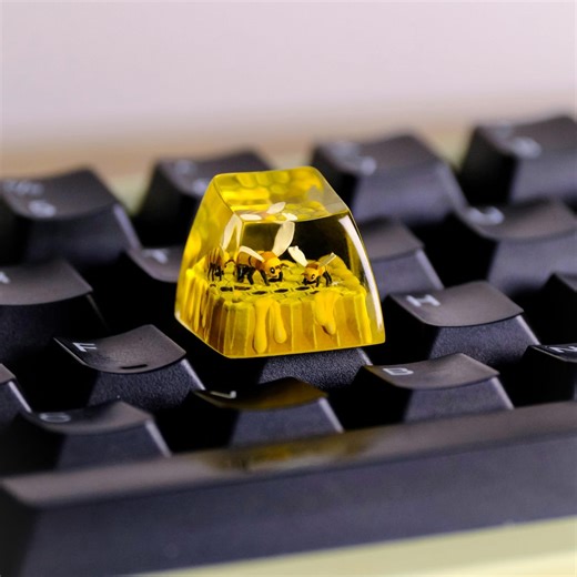 Cute Honey Bee Resin Artisan Keycap, Custom Escape Keycap 1u SA for Cherry MX, Anime Style Keycap for Mechanical Keyboard - Etsy
