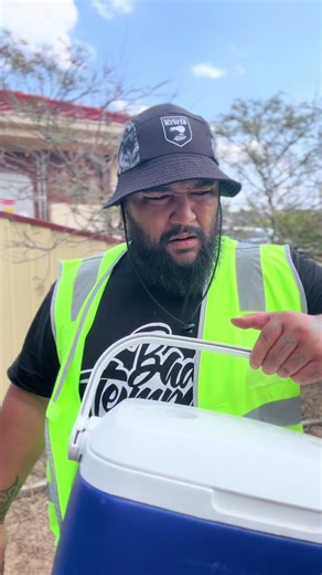 The Longest Workdays: Smokos Before Work