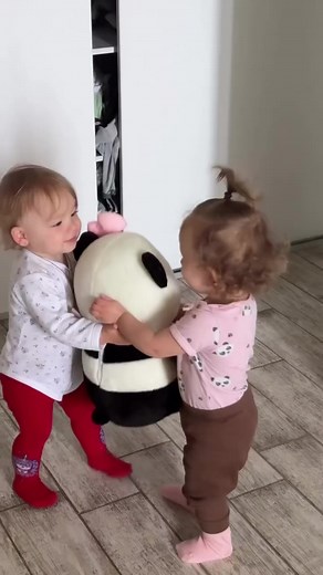 Фанактины Тины: Арина и Аделина в Instagram