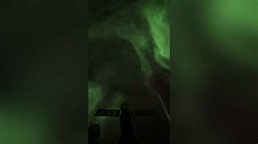 NASA astronaut captures aurora from space