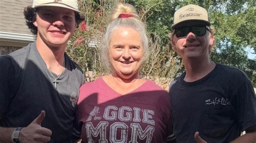 Texas A&M student creates 'Spare Hand Students' app