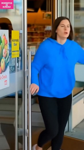 1.9M views · 25K reactions | Empatía en Acción ¿Qué harías en esta situación? Generated using Kling AI . . . (Sólo con fines de entretenimiento. Consulte a profesionales si se presentan orientaciones sobre actividades. Si se muestra alguna marca, no implica ninguna afiliación. Si se inspiran en hechos reales, pueden incluirse adaptaciones creativas. El contenido puede incluir imágenes públicas.) | Fabiosa Diario | Facebook