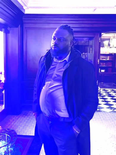 If you know the voice, you know the vibe Cupid went crazy on stage 🎤🎶⭐️ #Cupid #LiveMusic #OnStage #Performance #MusicVibes