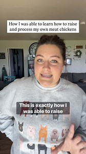If you don’t know how to raise and process meat chickens, it’s okay, because I do. We can teach you how in our online course 🐓🍗 👉🏼 Comment “CHICKENS101” and my robot will send you a a link to the course that will walk you through getting started, raising and processing. Easy Peasy OR Click the link if you’re not on Instagram: https://portageviewfarm.mykajabi.com/offers/k9KE2sQE . . . #raisingmeatbirds #cornishcross #processingchickens #chickenprocessing #meatbirds #homesteaders #homesteading