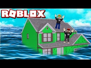 WE HAVE TO SURVIVE GIANT FLOOD in ROBLOX FLOOD SURVIVAL