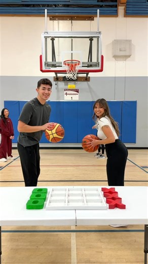 Basketball Tic Tac Toe! Bro vs Sis