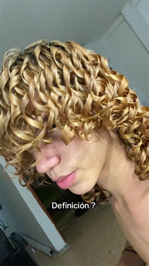 Lo importante que es el volumen #andrestecca #parati #rizosdeoro | Cabello Rizado
