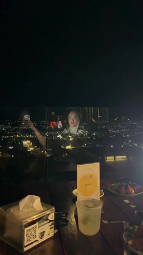 Mini 360° Lighting Mirror Recommendations for Selfies