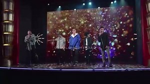 #SoloImportasTu en las voces de CNCO Recuerda que el video oficial está en YouTube. #FrancoDeVita “Brutal! Felicidades Chicos” ❤️ #CNCODejaVu #CNCOwners | CNCO La Paz