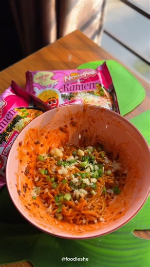 50 Taka Viral Ramen Recipe Using Mr. Noodles Ramen Carbonara | Budget Friendly Ramen Hack