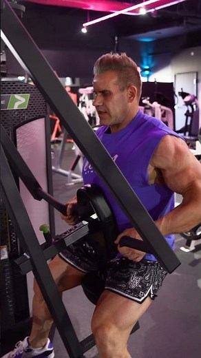 BACK BUILDER | LOW ROWS FOR MUSCLE DENSITY