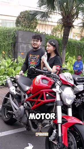 MOTORCYCLE HORN SOUND 130 MILLION??? #HORN #MOTORBIKE#TESKLAKSON #sarahviloid #sarahviloidgeber #shorts #fypdong #trending #modifmotor #trendingreels #fyp #motorkeren #kenalpotracing #modifikasi