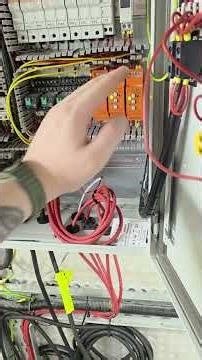 Something’s not right with this sump pump controller… 🕵️‍♂️⚡️#shorts #ukelectrician