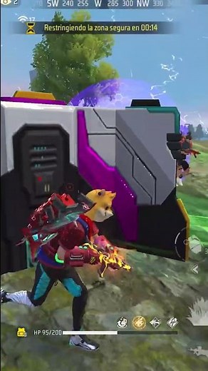 HE VENIDO A PONERLE LA FALDA :) CAZANDO TOXICOS FREE FIRE #precisoenmira #shorts